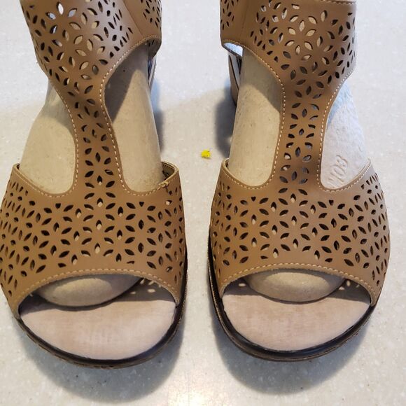 JBU By Jambu Women’s Chloe Peep Toe T-Strap Vegan Wedges Memory Foam Sz 10 - Picture 3 of 8